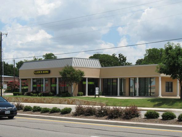 Southlake Commons: 1621 E Southlake Blvd, Southlake, TX 76092